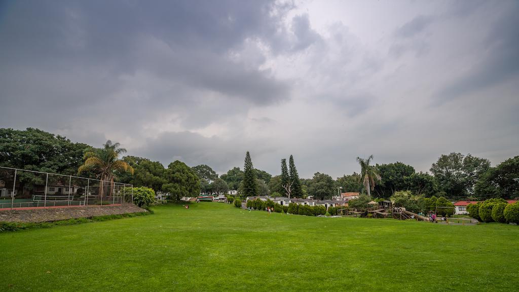 Club Santa Maria Hotel Cuernavaca Bagian luar foto